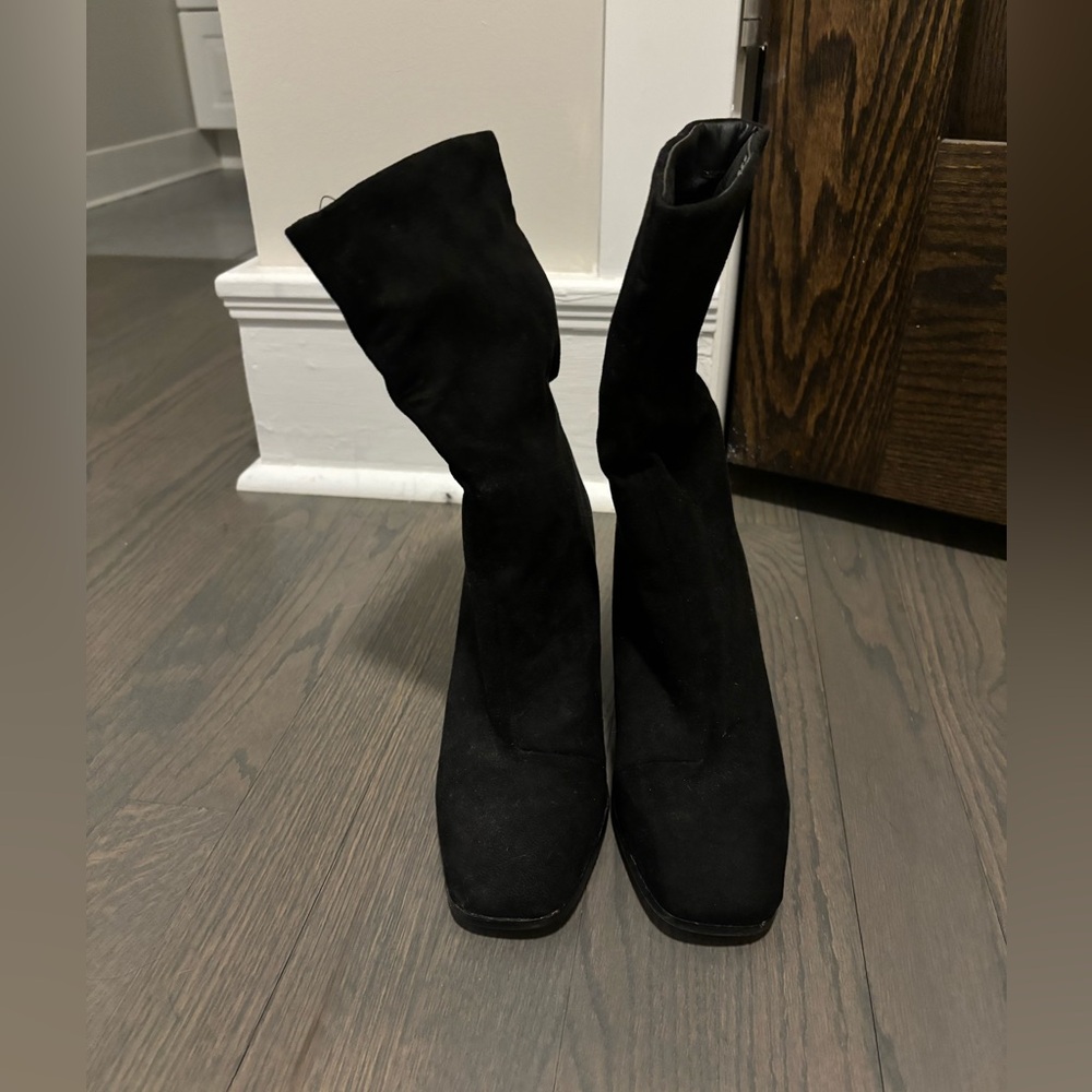 Express Black Booties - Picture 2 of 4